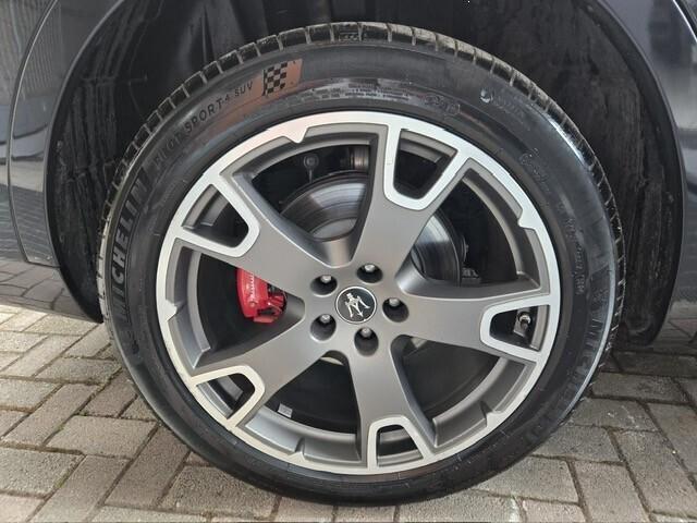 Maserati Levante V6 350 CV Q4 Gransport