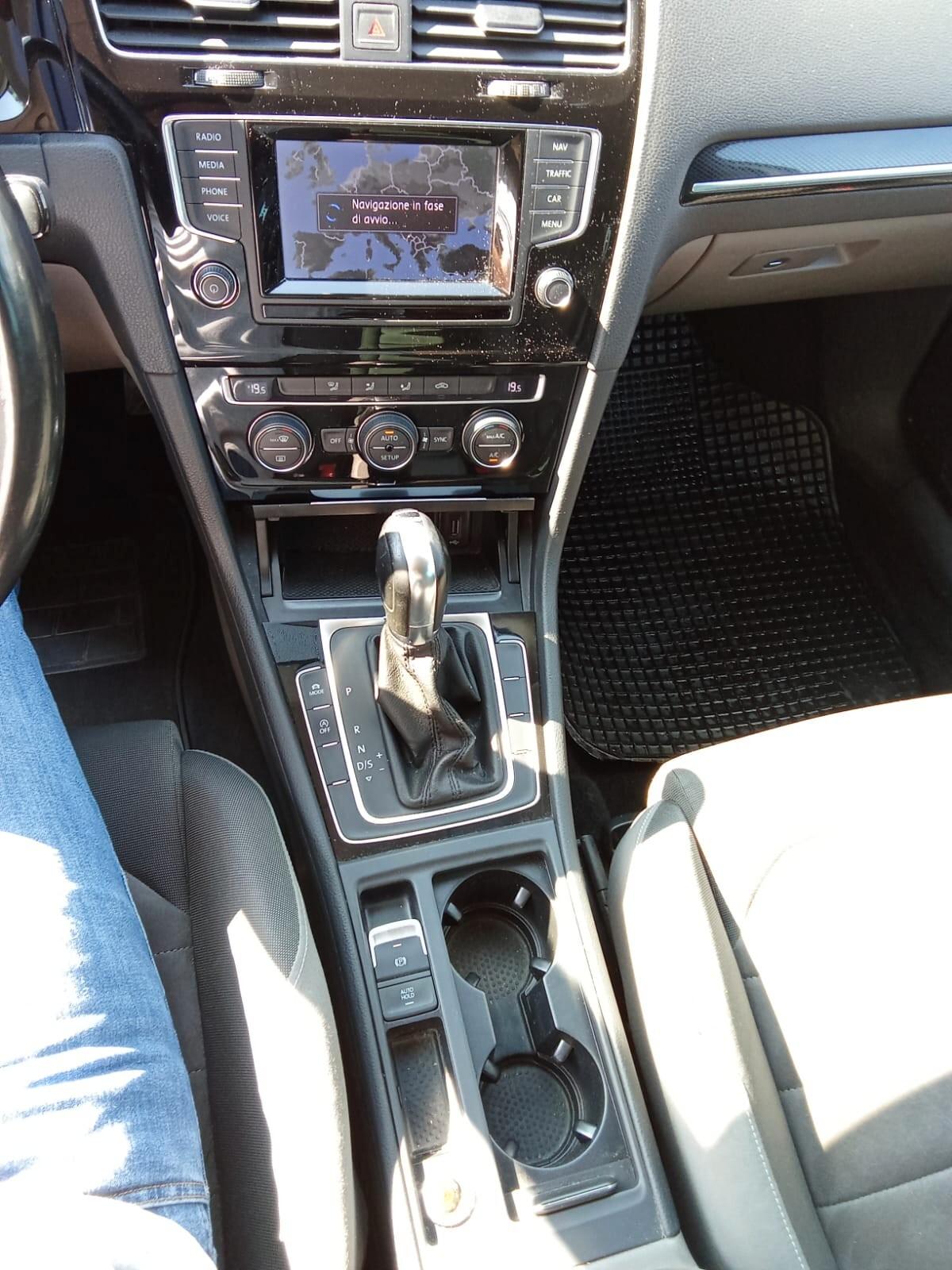 Volkswagen Golf 2.0 TDI DSG 5p. Highline BlueMotion Technology