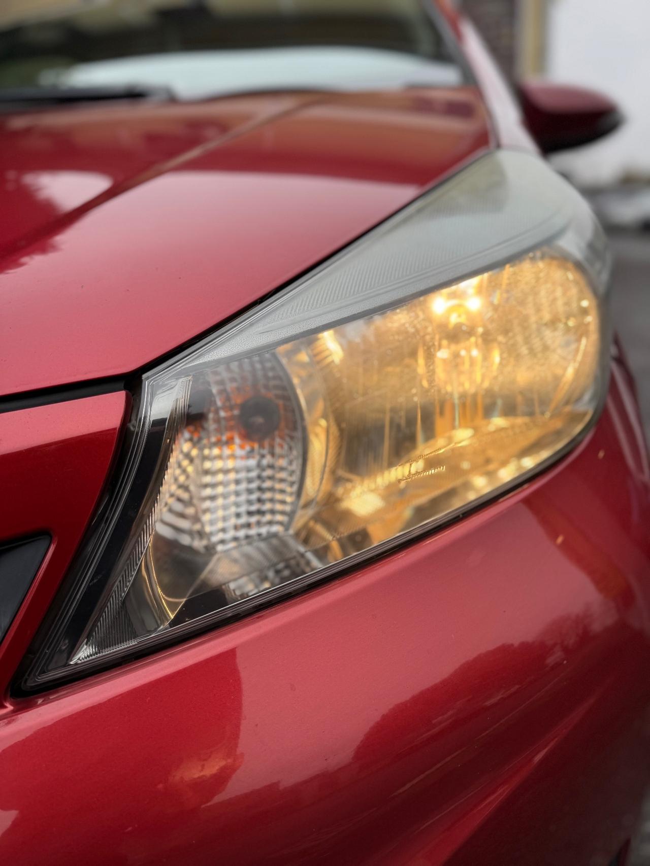 Toyota Yaris 1.3 3 porte Lounge CVT Stop & Start