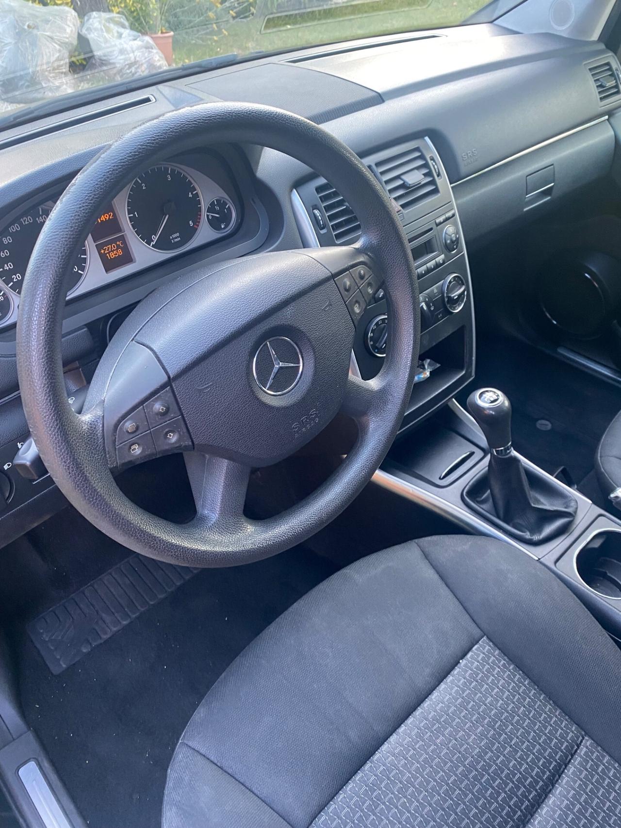 Mercedes-benz B 180 CDI Executive UNIPROPRIETARIO
