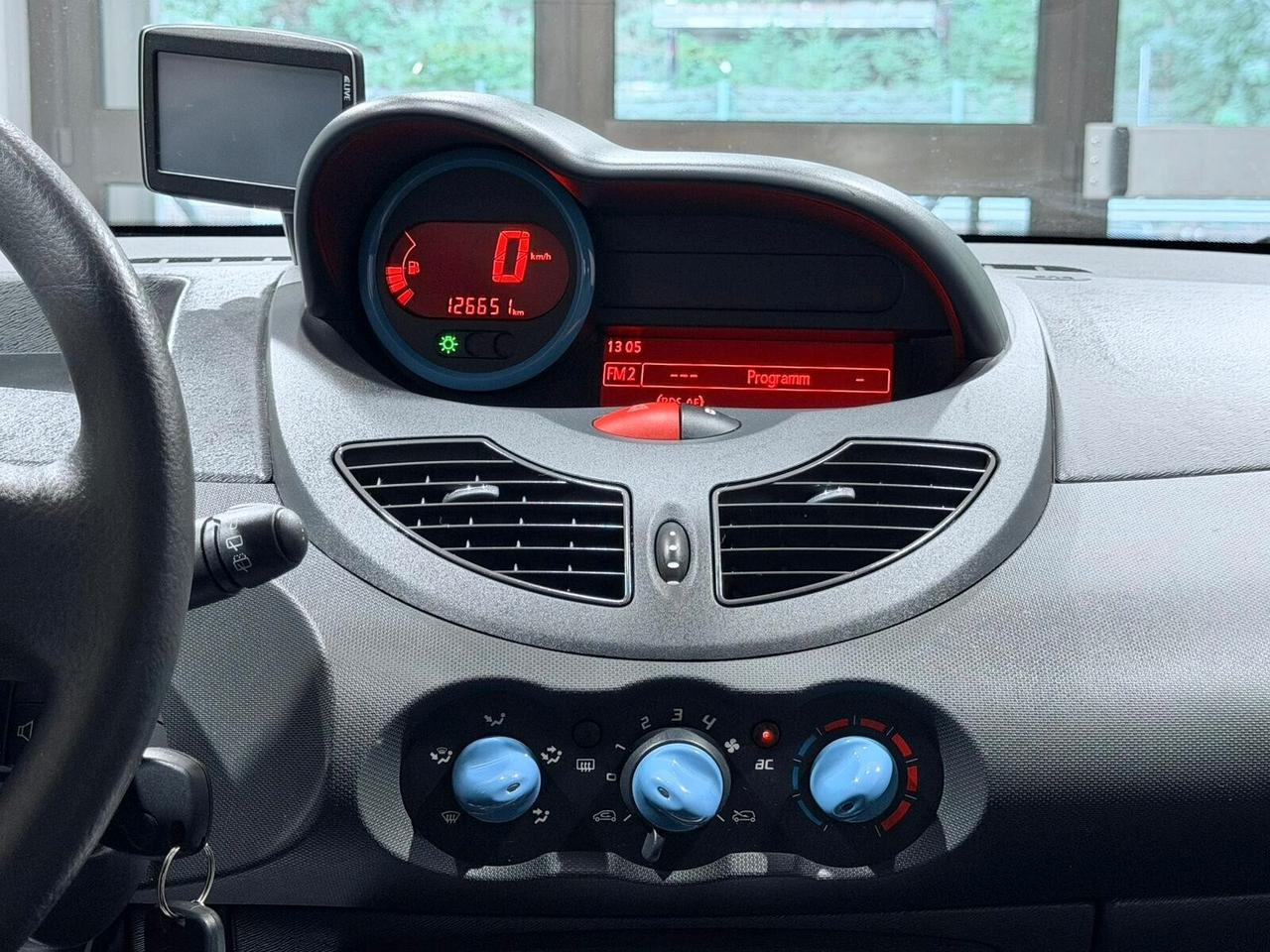 RENAULT TWINGO 1.2 75cv NEOPATENTATI 120.000km