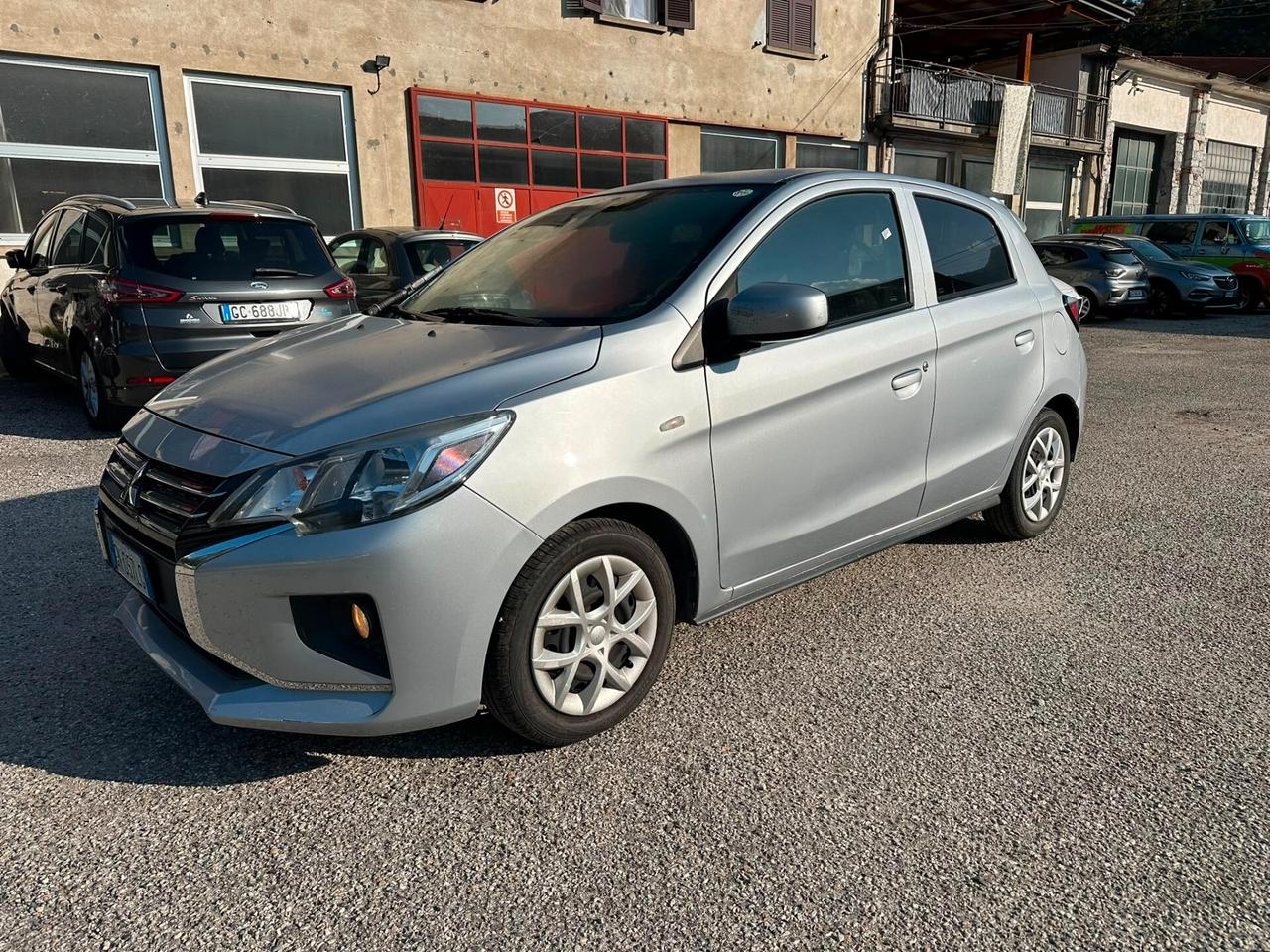 Mitsubishi Space Star 1.2 Intense SDA
