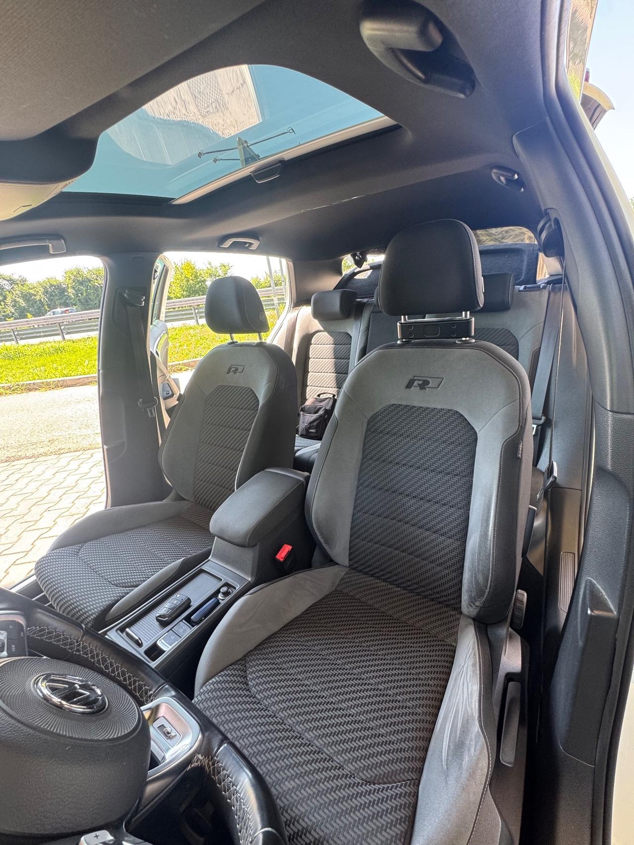 Volkswagen Golf 2.0 TDI 5p. R-Line