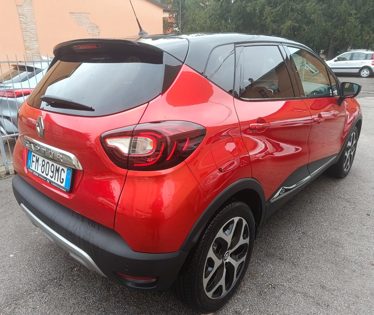 Renault Captur 1.2 TCe 120 CV Zen