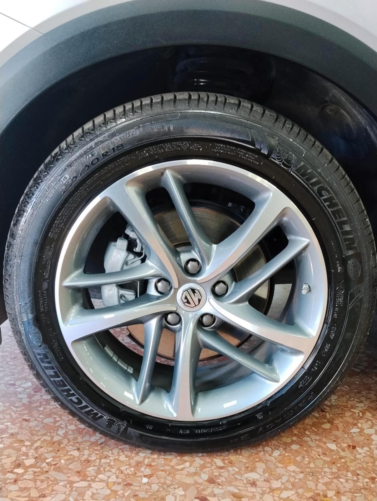 Mg EHS Plug-in Hybrid Luxury