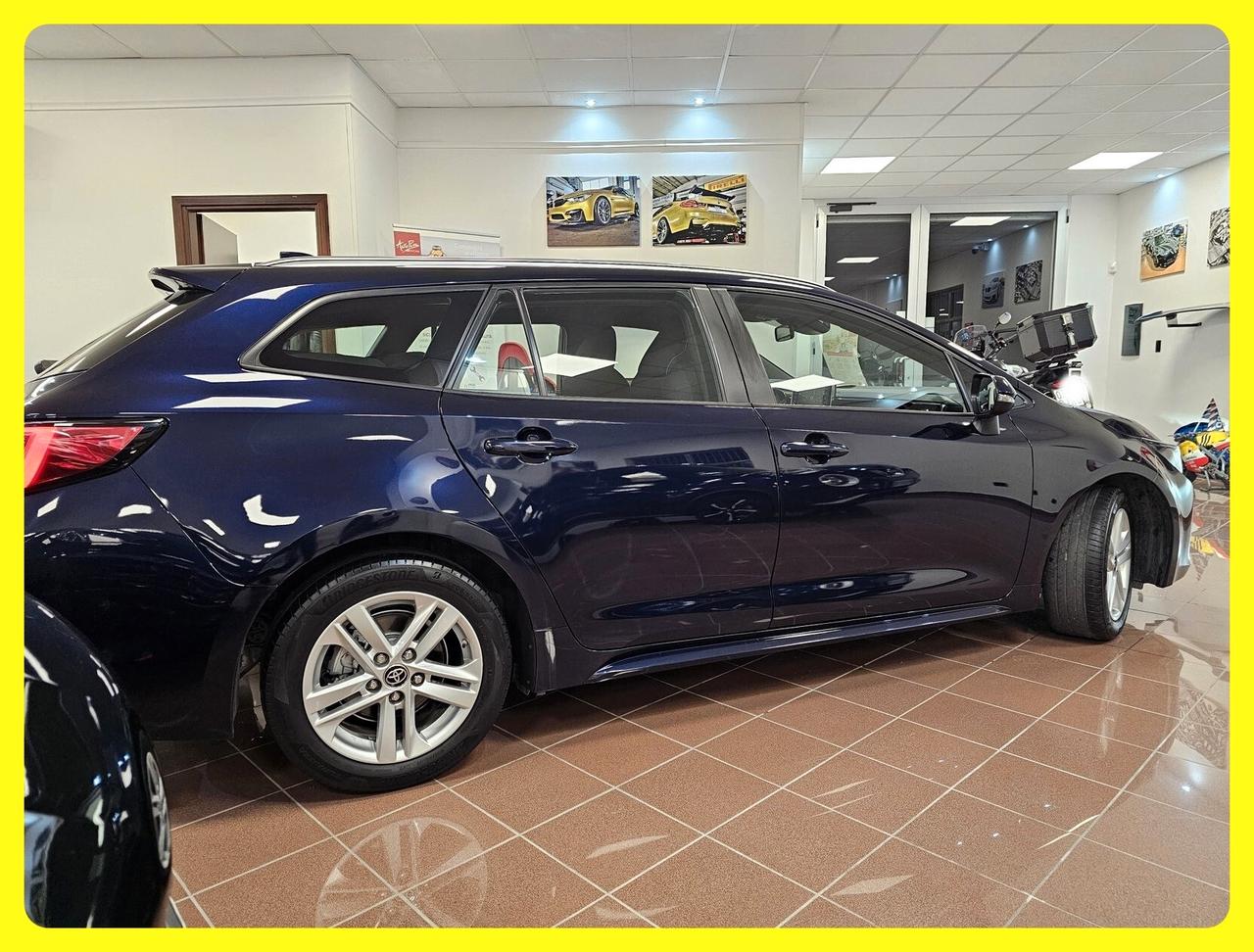 Toyota New Corolla TS 1.8 Hybrid 122CV CVT Business Garanzia