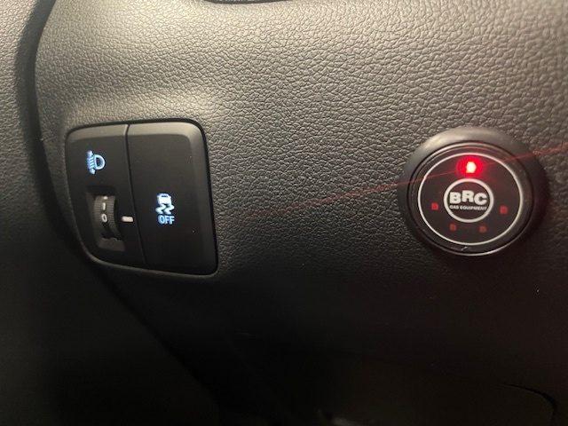 HYUNDAI i10 III 2023 - 1.0 econext Gpl Connectline