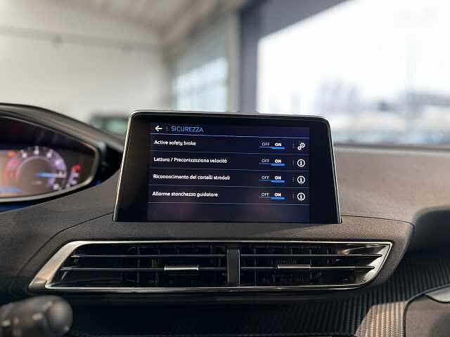 Peugeot 3008 PureTech Turbo 130 S&S Active Pack