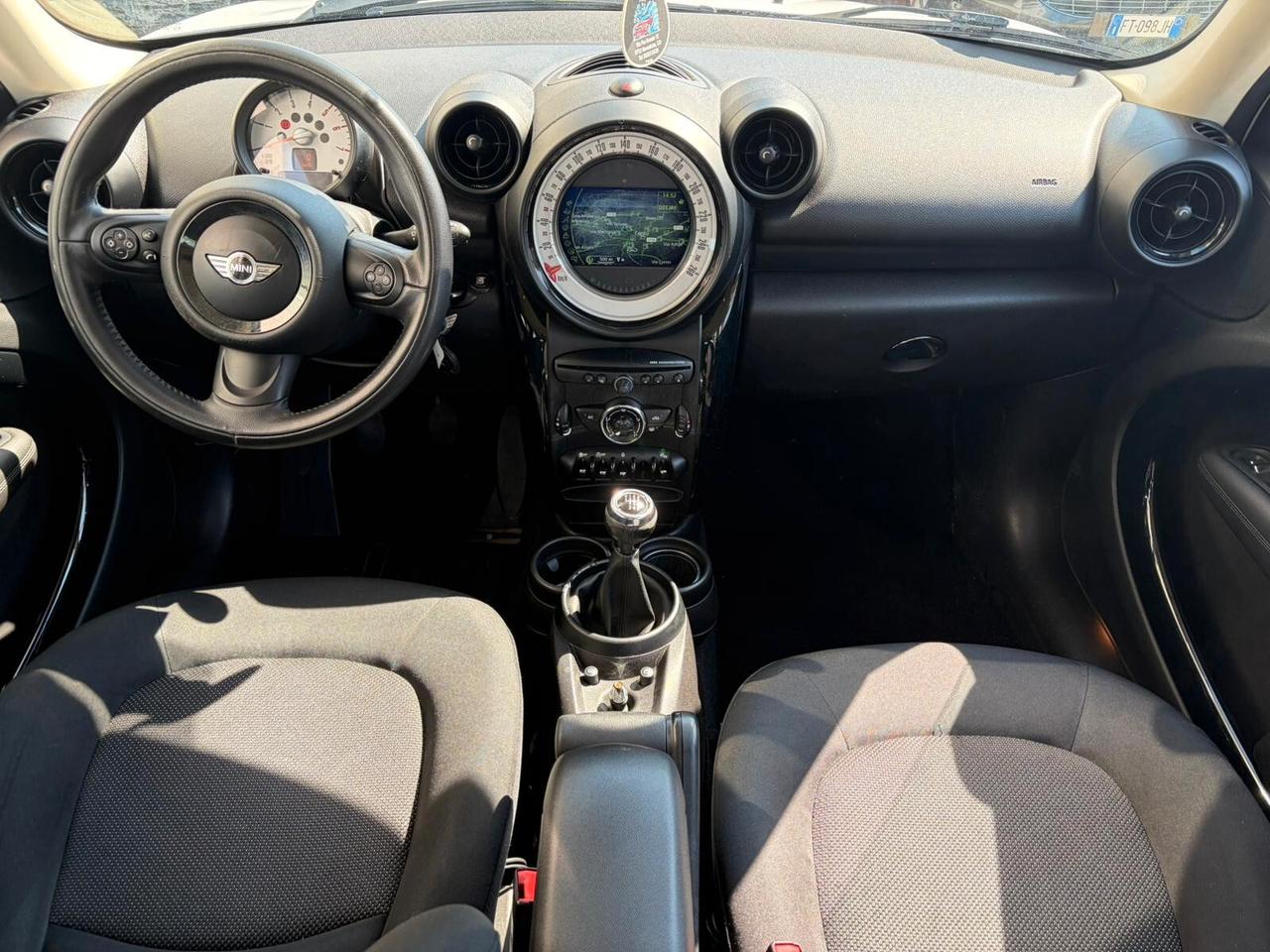 Mini Cooper D Countryman 1.6 One*EURO5*NEOPATENTATI*NAVI