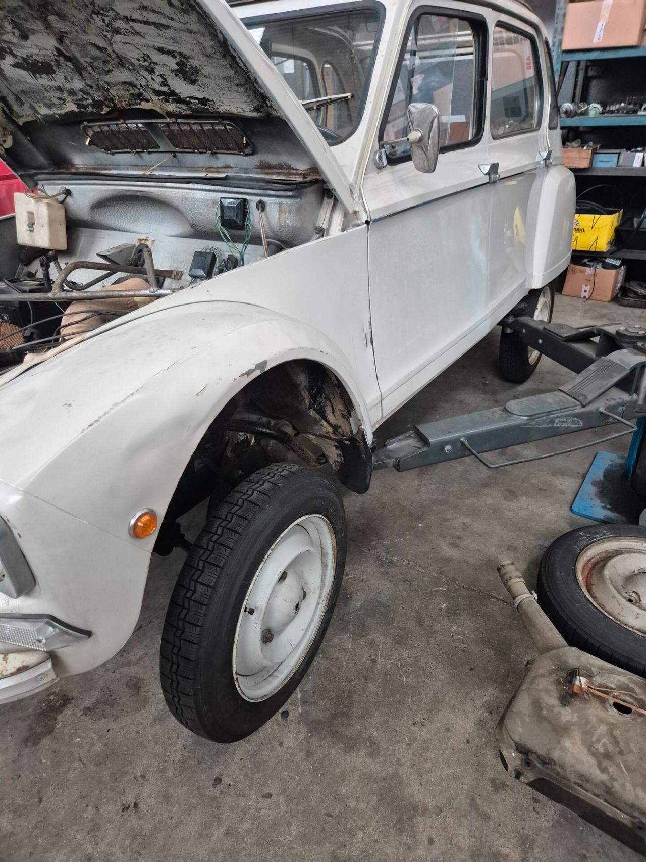 Citroen Dyane 2 cv AYA 2A
