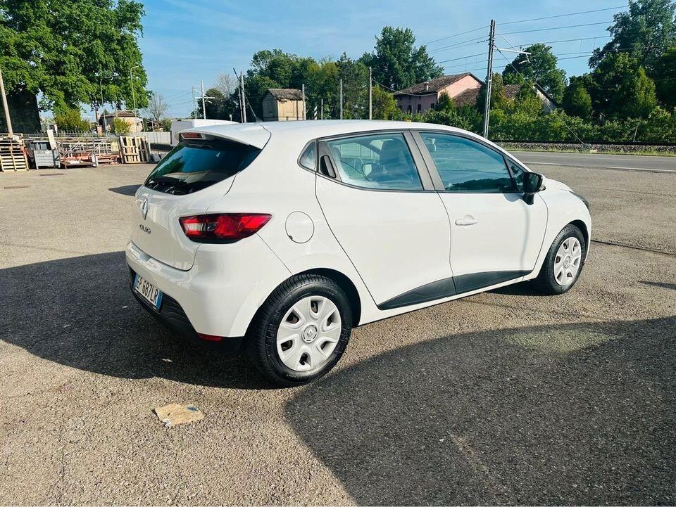 Renault Clio 1.2 75CV 5 porte Wave