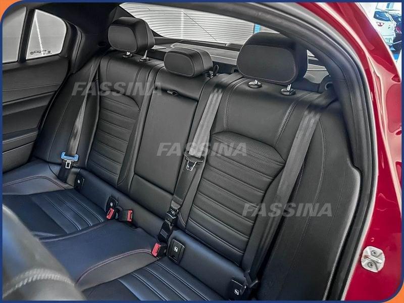 Alfa Romeo Giulia Giulia 2.0 t Competizione Q4 280cv auto