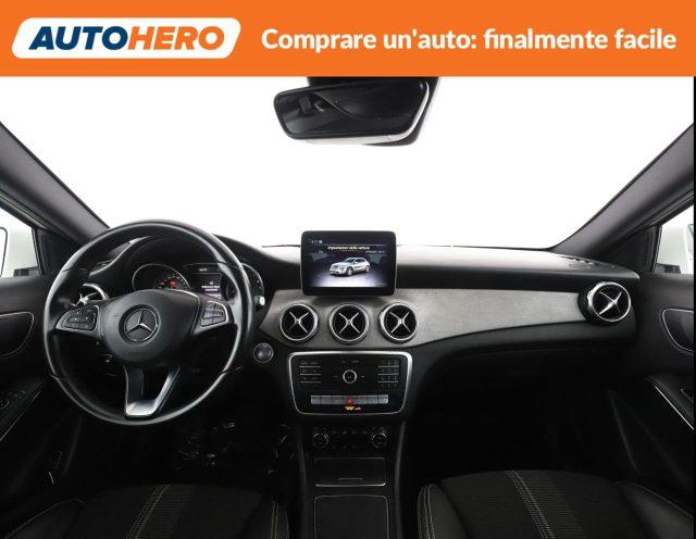 MERCEDES-BENZ GLA 200 d Automatic Sport