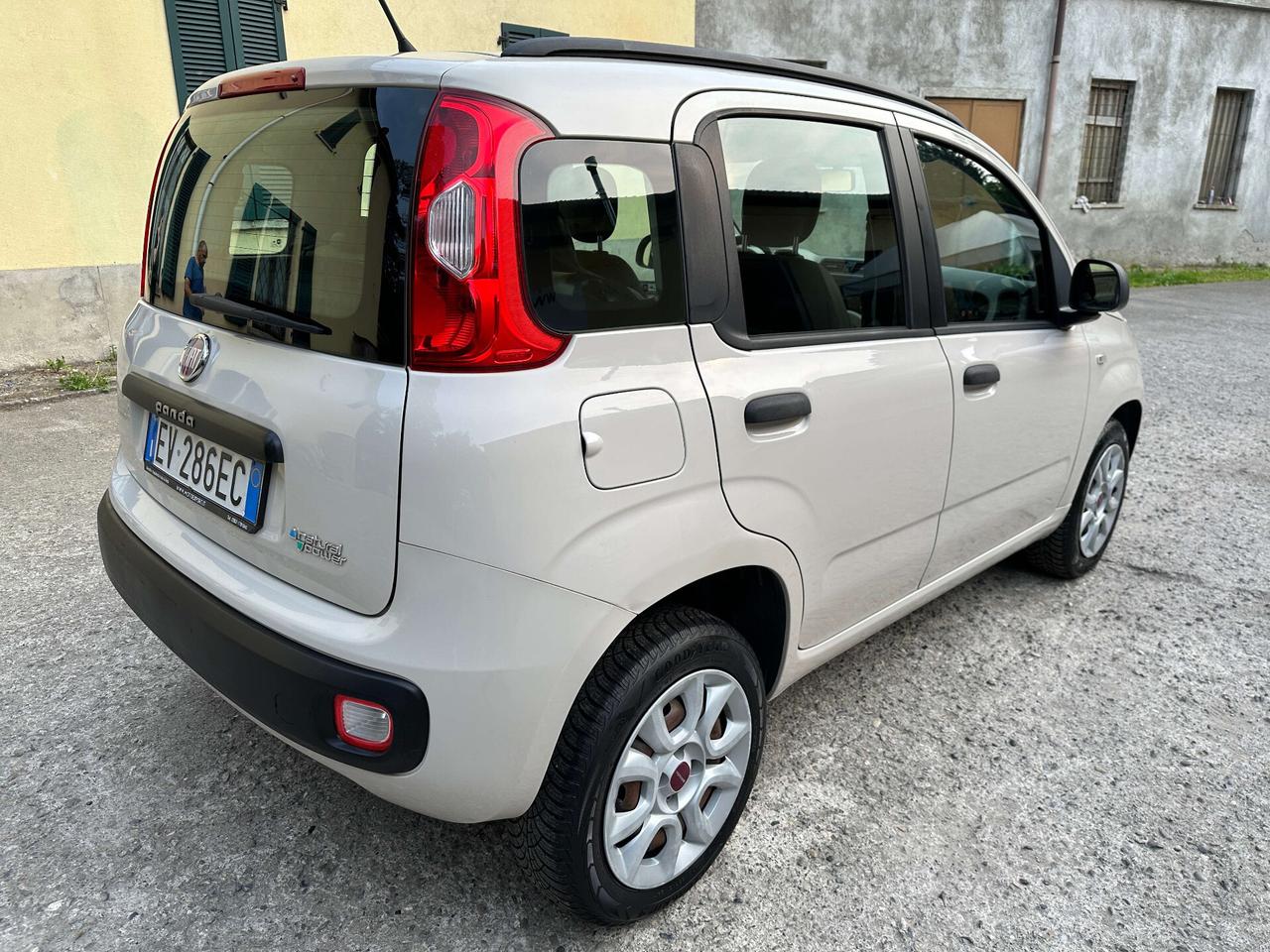 Fiat Panda 0.9 TwinAir Turbo Natural Power Lounge