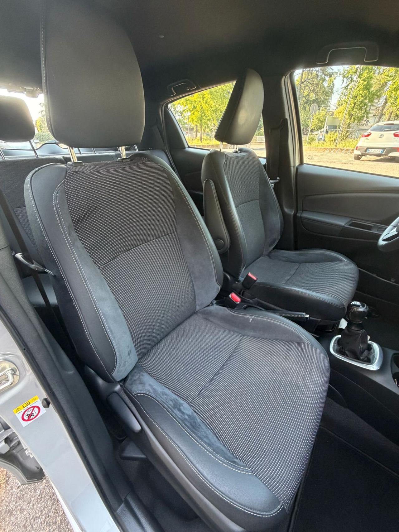 Toyota Yaris 1.0 5 porte Active