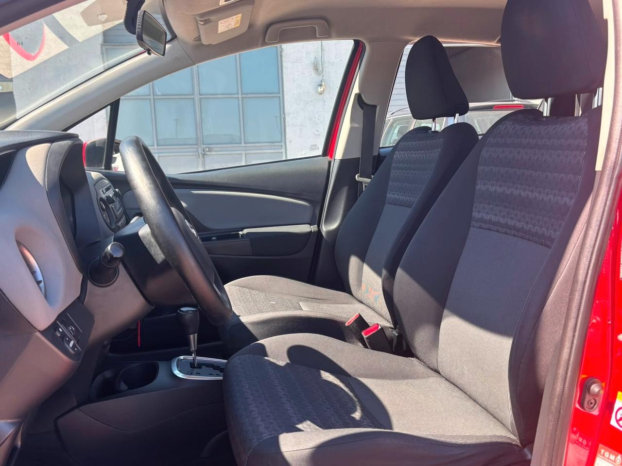Toyota Yaris 5p Hybrid Automatica - 2016 PROMOFIN!!!!