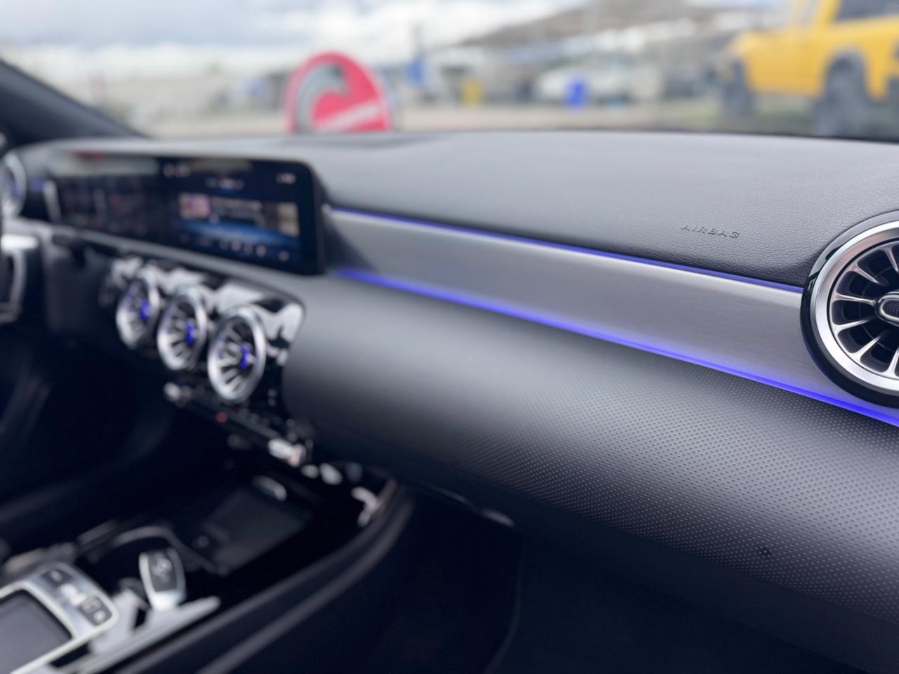 Mercedes-benz A 180 d Automatic Edition AMG Alpine Grey