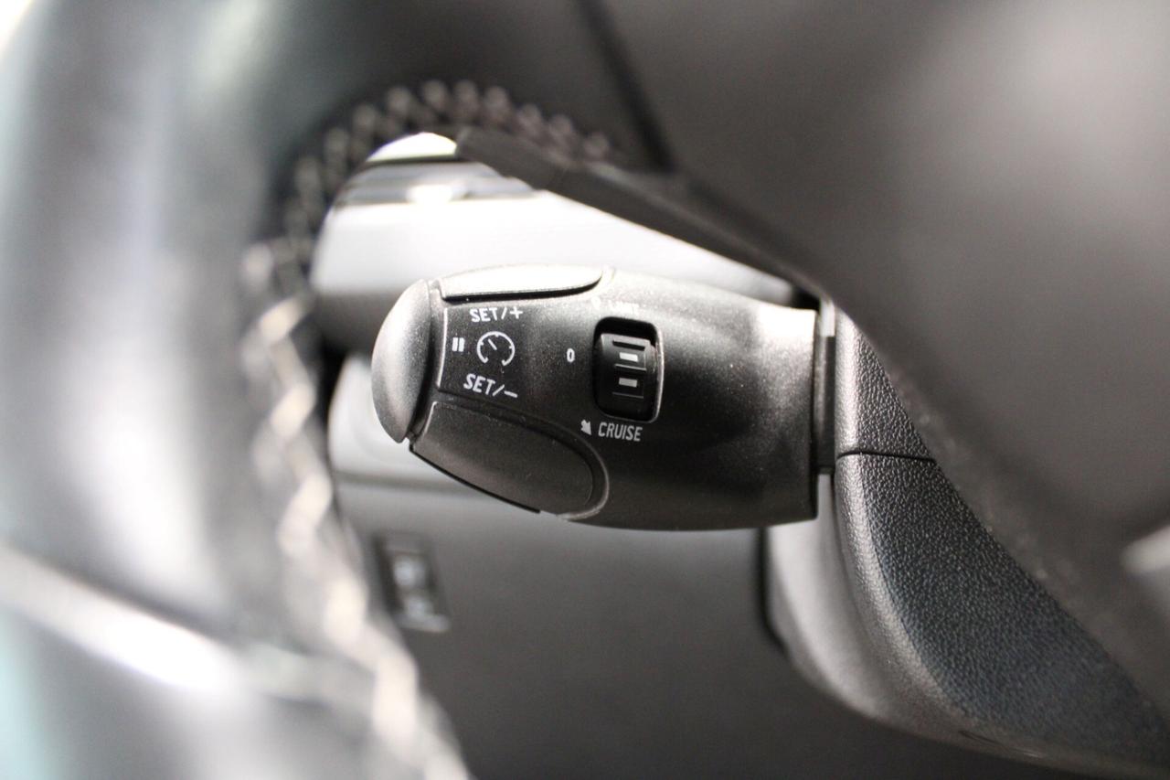 PEUGEOT 208 1.6 BlueHDi Allure - 2017