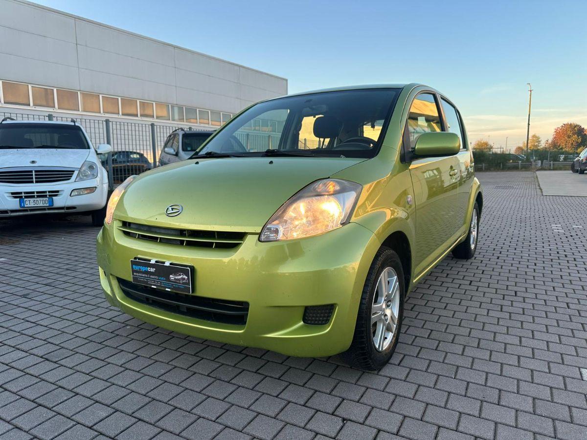 DAIHATSU - Sirion - 1.3i 16V 4WD CX