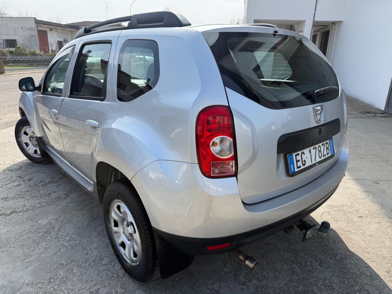 Dacia Duster 1.6 GPL DI SERIE 2032 GANCIO NEOPATENTATU