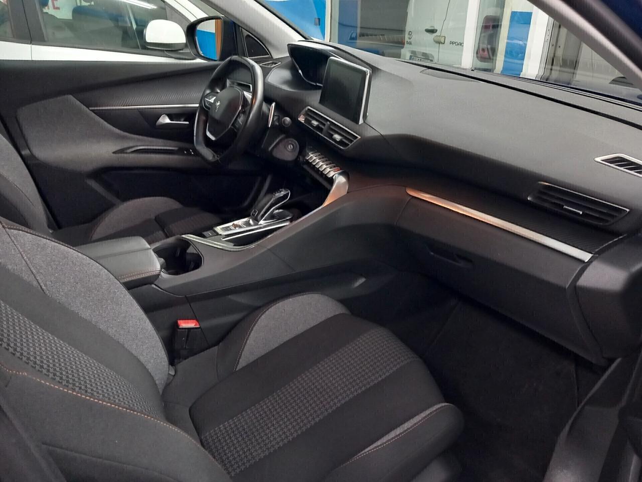 Peugeot 3008 anno 2020 automatica 1.5 diesel 154 mila km