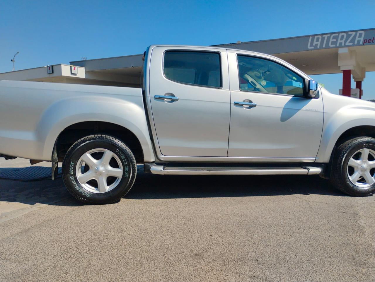 Isuzu D-Max 2.5 Dop Cab Quasar A/T 4WD GANCIO TRAINO