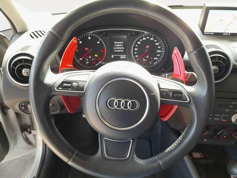 Audi A1 Sportback 1.6 tdi Admired s-tronic Sline esterno