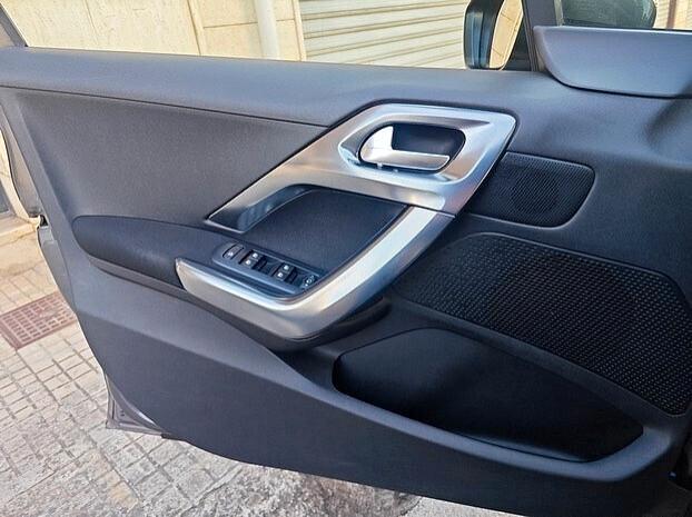 PEUGEOT 2008 1.6 HDi 100 cv Allure - 2018