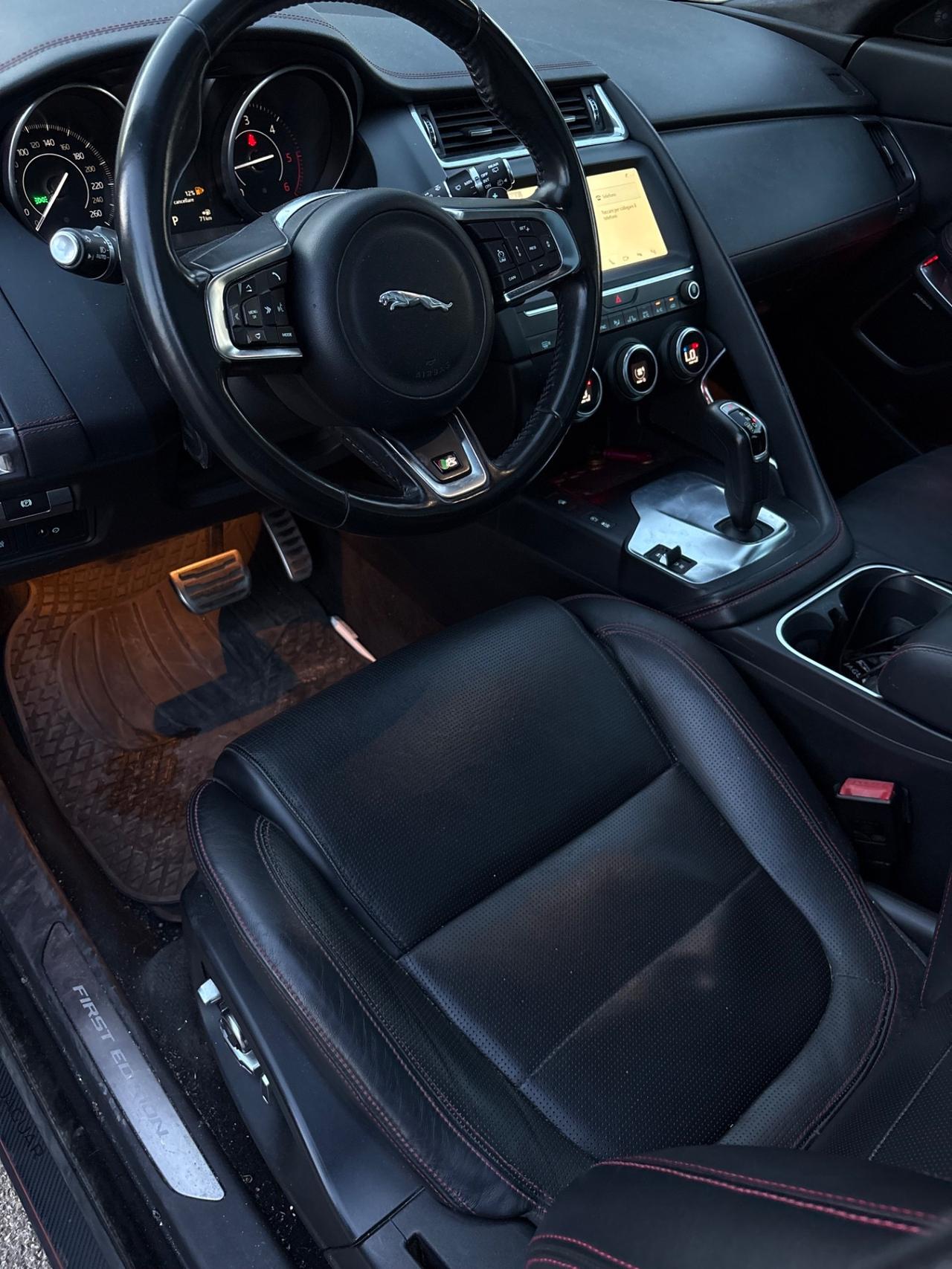 Jaguar E-Pace 2.0D 180 CV AWD aut. First Edition