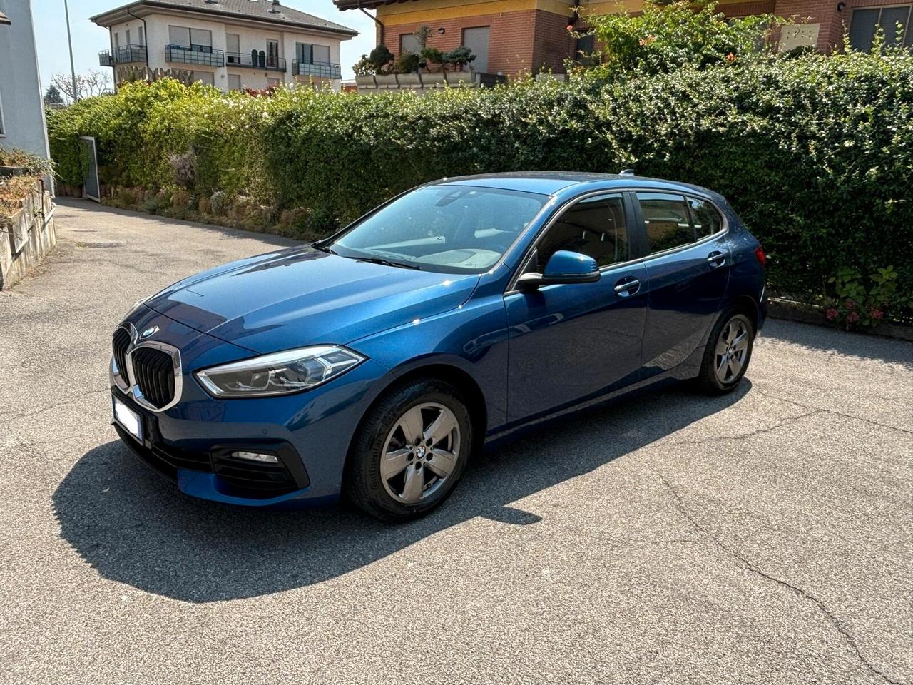 Bmw 116 116d 5p. Advantage