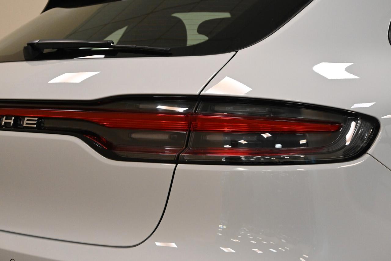 PORSCHE Macan 1ªs. '13-'25 Macan 2.0