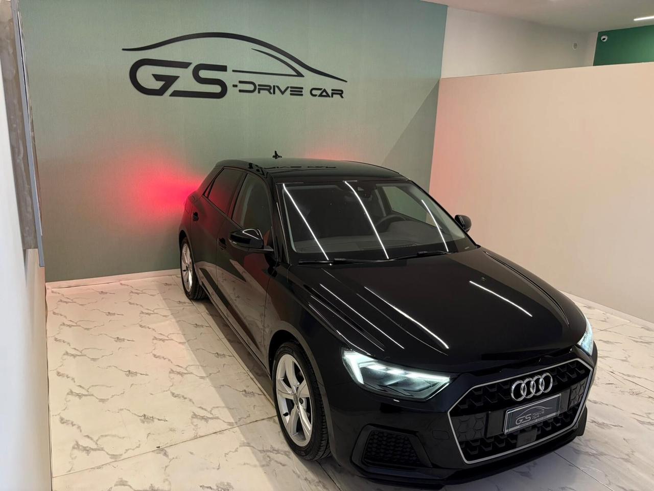 Audi A1 Sportback 30 1.0 TFSI 116cv IDENTITY BLACK
