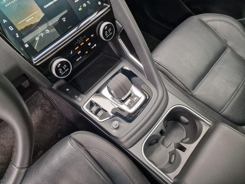 Jaguar E-Pace 2.0D I4 163CV AWD Auto R-Dynamic SE GANCIO TRAINO