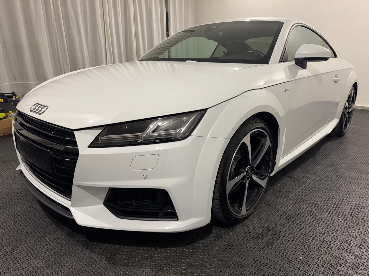 Audi TT Coupé 2.0 TFSI quattro S tronic line
