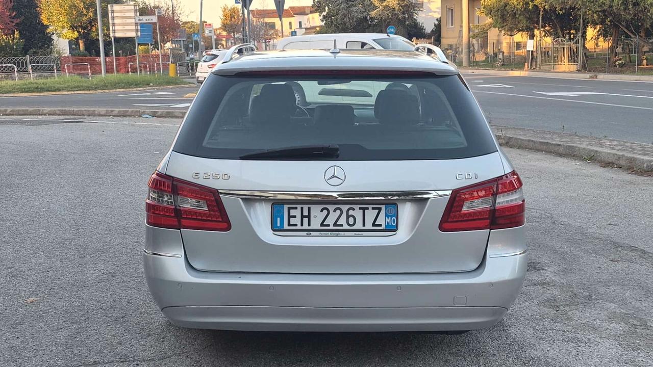 Mercedes-benz E 250 220 CDI BlueEFFICIENCY Avantgarde AMG