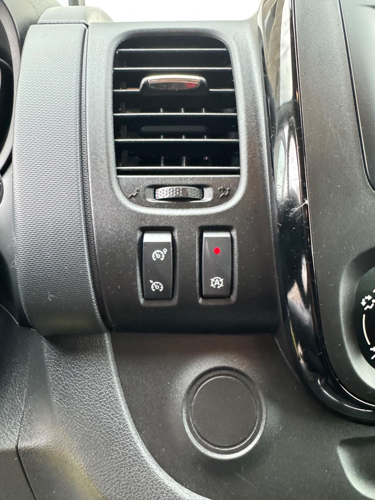 Opel Vivaro 9 posti