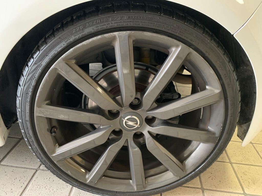 Opel Corsa 1.6 T 210CV 3 porte Nürburgring Edition OPC