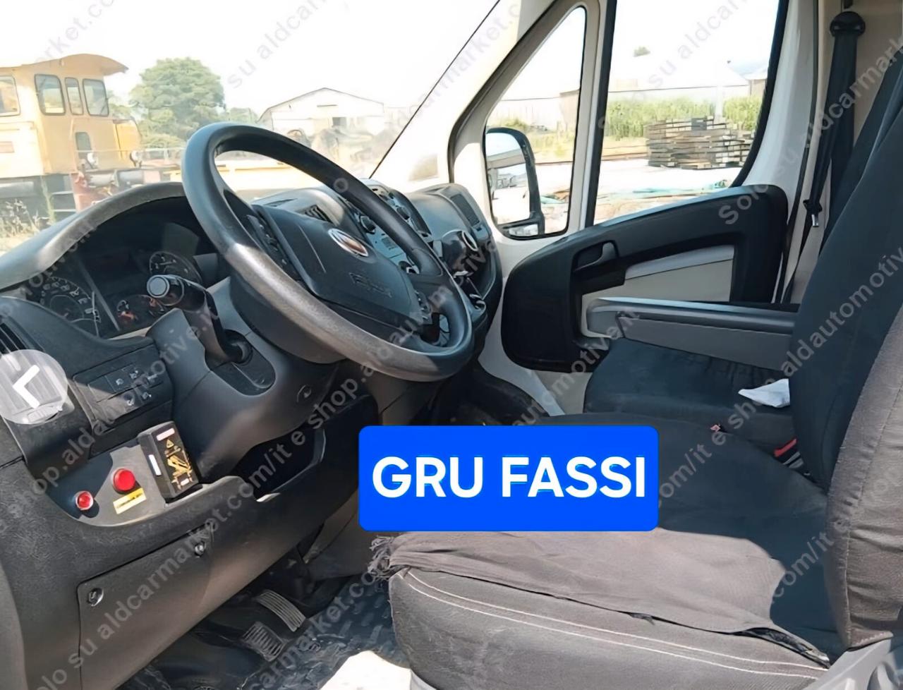 FIAT DUCATO MAXI 2.3 CASSONE 7 POSTI CON GRU