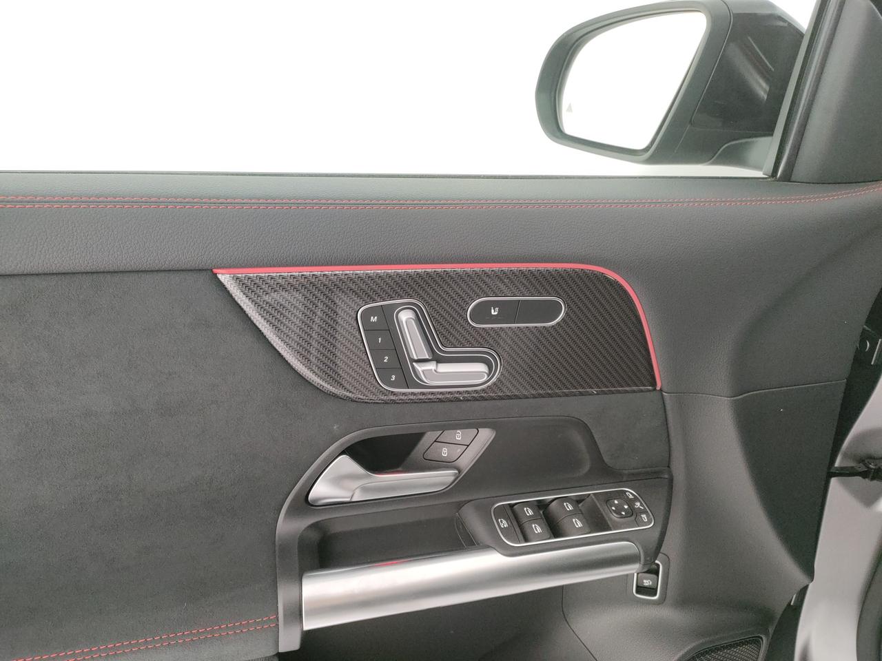 Mercedes-Benz GLA 200 d
