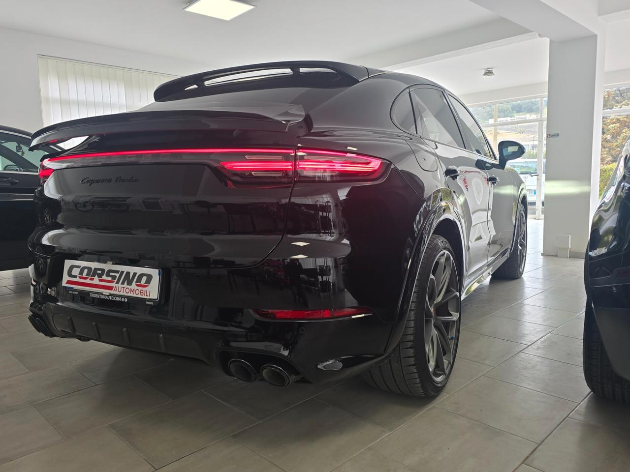 Porsche Cayenne Coupé 4.0 V8 Turbo 550 cv