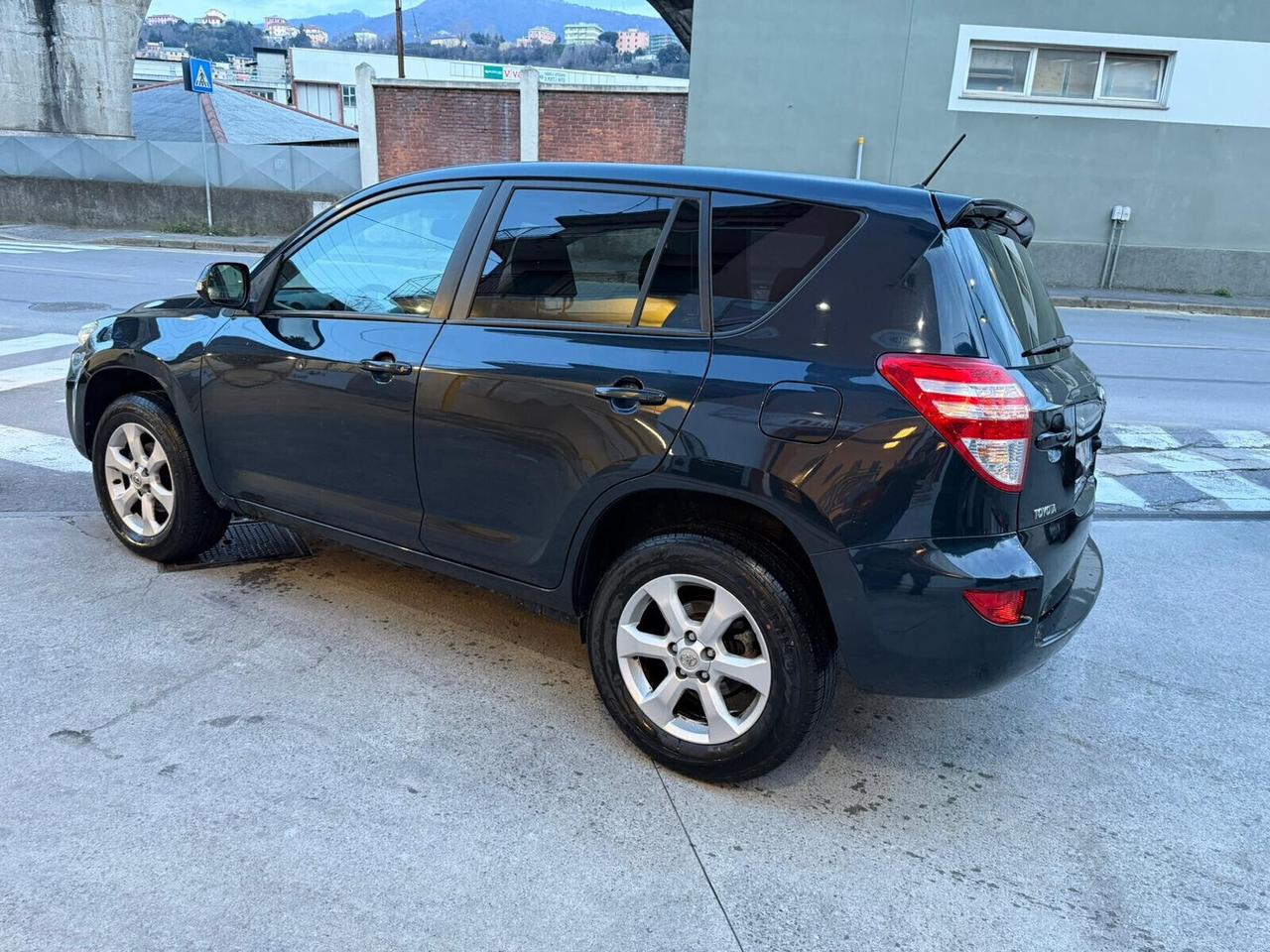 Toyota RAV 4 RAV4 2.2 D-4D 150 CV Lounge