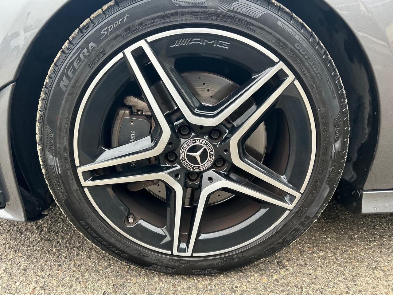 Mercedes-Benz CLA 200 Premium CLA 200 #8756