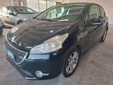 Peugeot 208 1.4 HDi DA NEOPATENTATI / EURO 5B