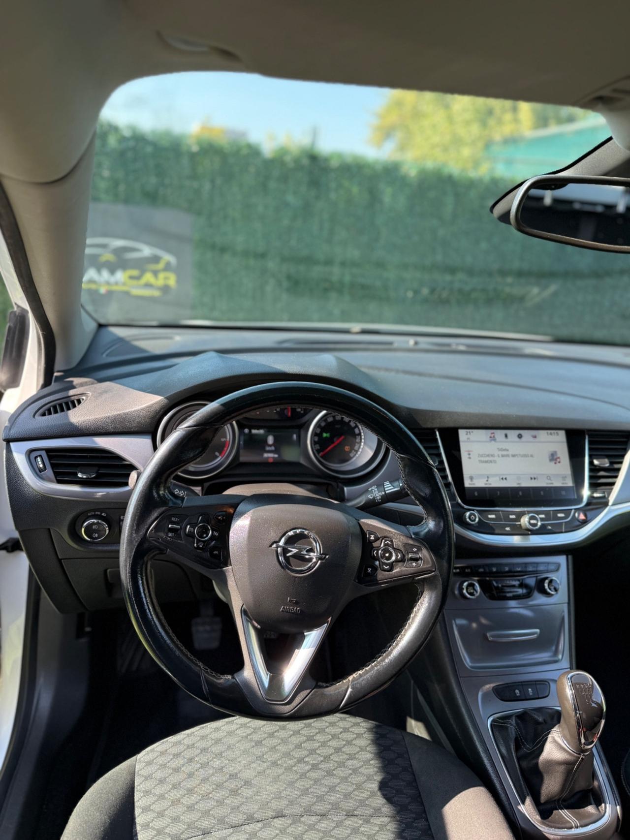 Opel ASTRA 2016 1.6 DIESEL FARI LED NAVI FULL OPTIONAL