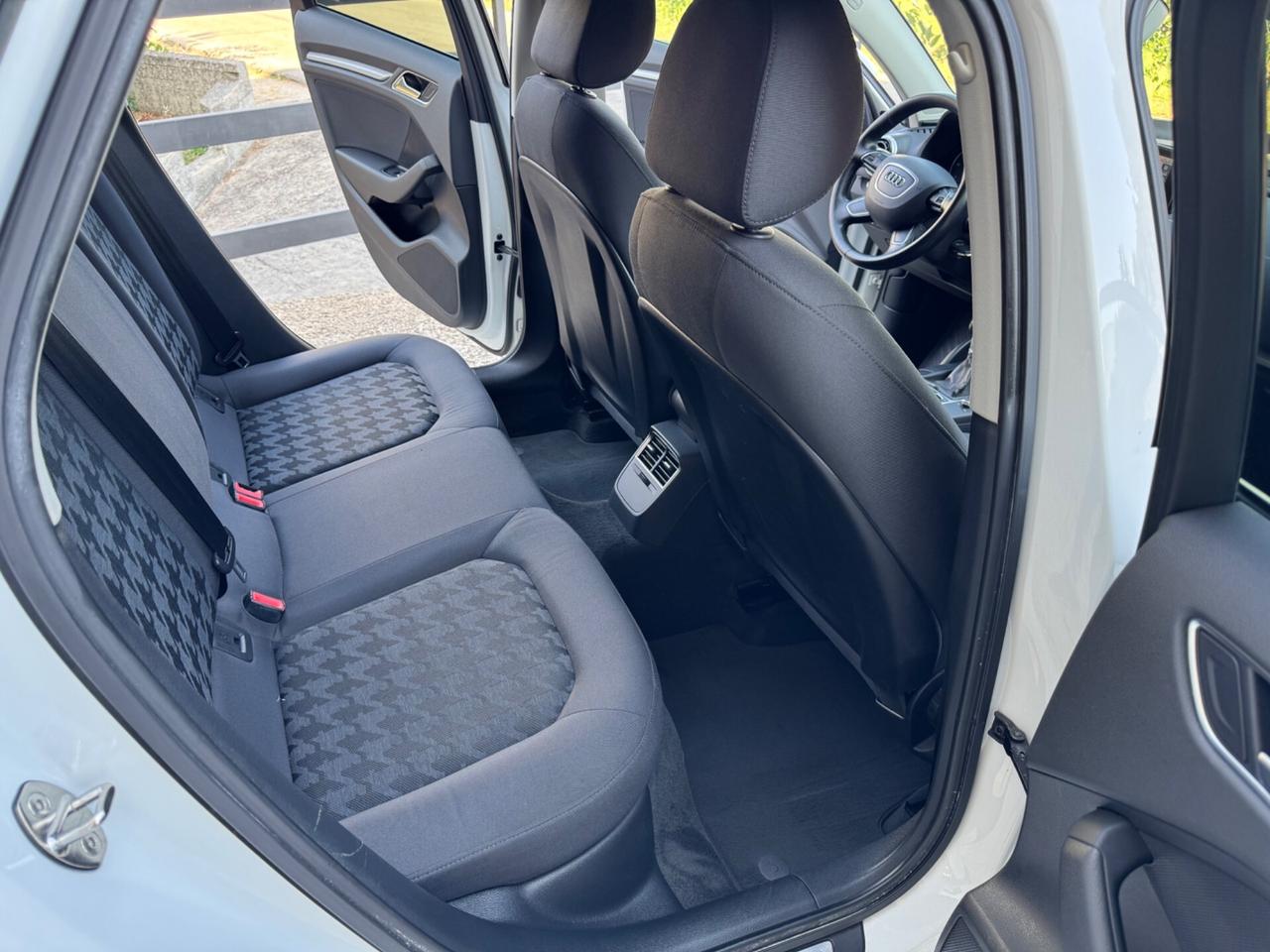 Audi A3 SPB 1.6 TDI Admired - CERCHI 18 - 2015