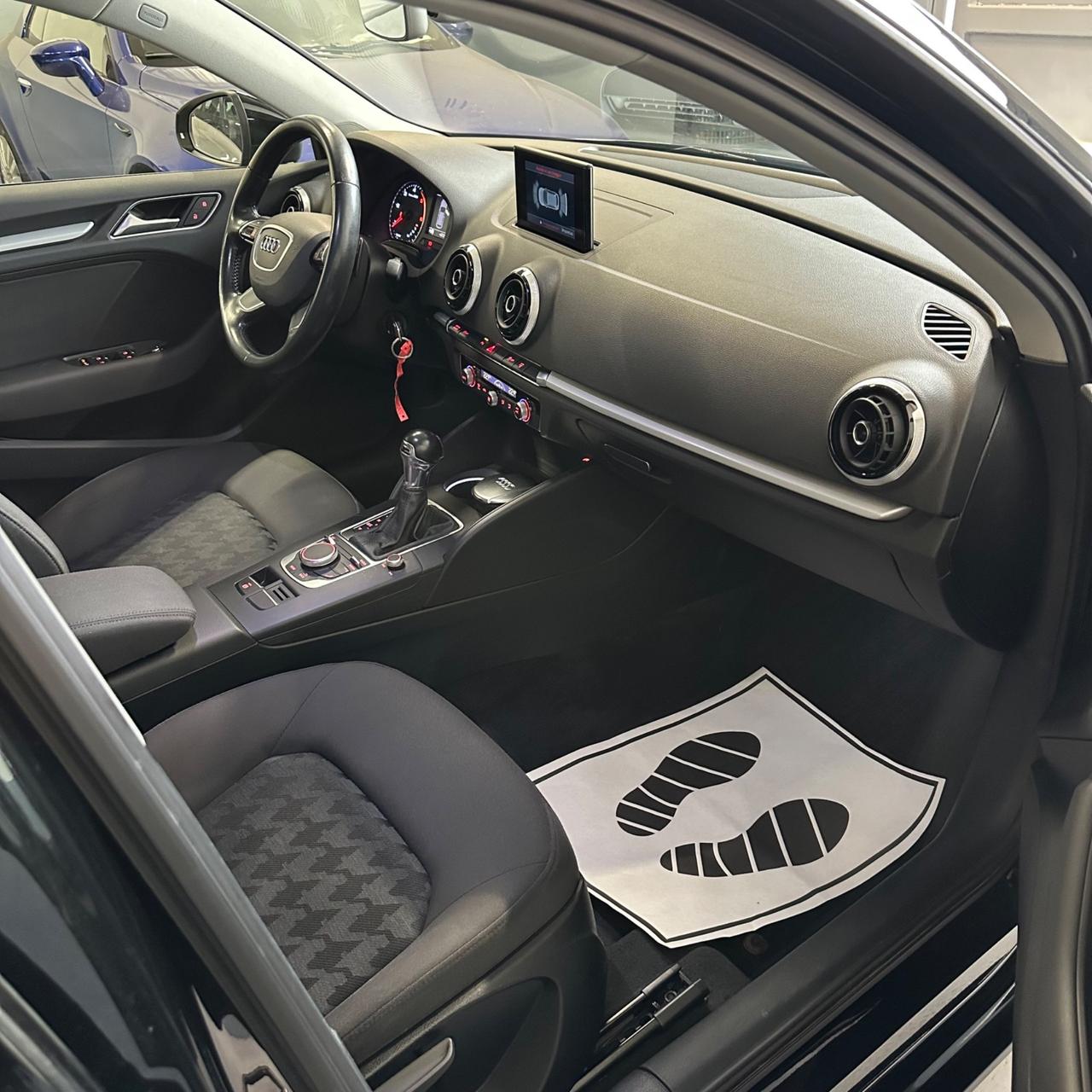 Audi A3 1.6 TDI clean diesel S tronic Ambition