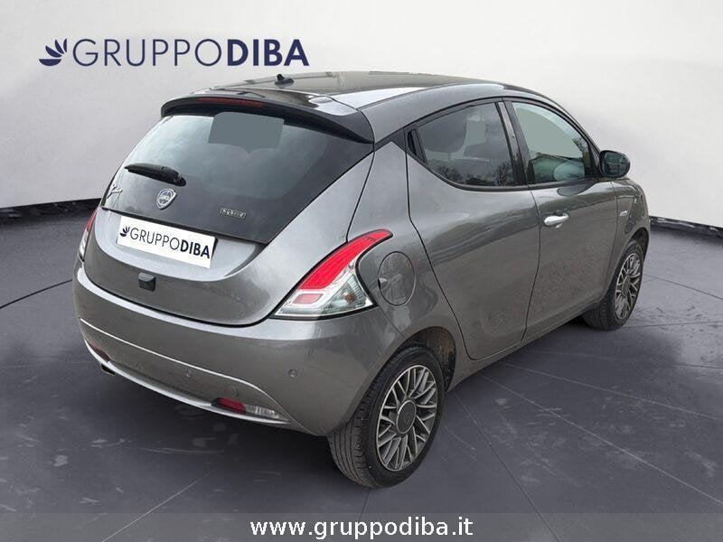Lancia Ypsilon III 2021 1.0 firefly hybrid Gold Plus s&s 70cv 5p.t