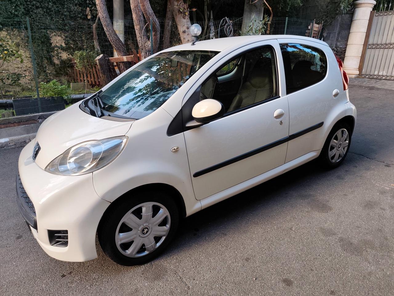 Peugeot 107 1.0 68CV 5p. 2010