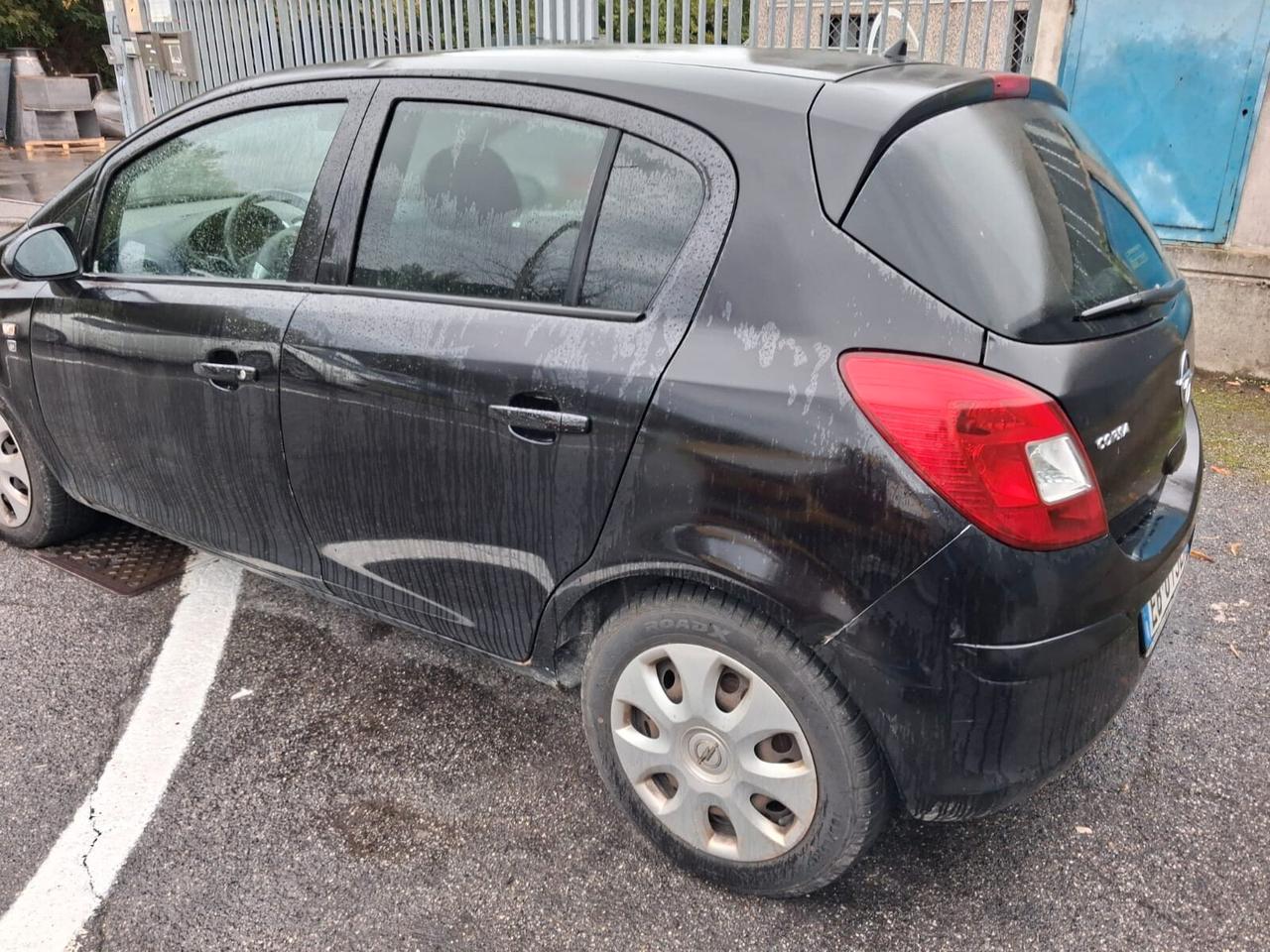 Opel Corsa 1.2 5 porte Club