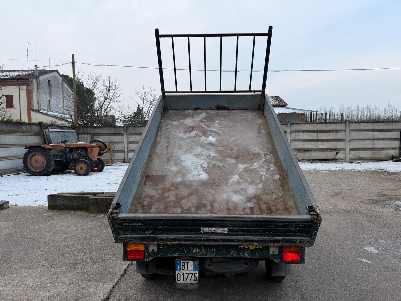 Piaggio poker ribaltabile